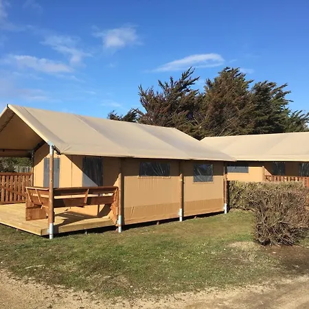 Oh! Campings - Le Clos Du Rhone Saintes-Maries-de-la-Mer Exterior photo